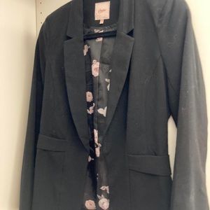 Womens size XS all black blazer